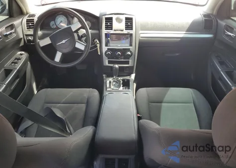 2009 Chrysler 300 Lx z USA, uszkodzony, nr VIN 2C3KA43D29H552432